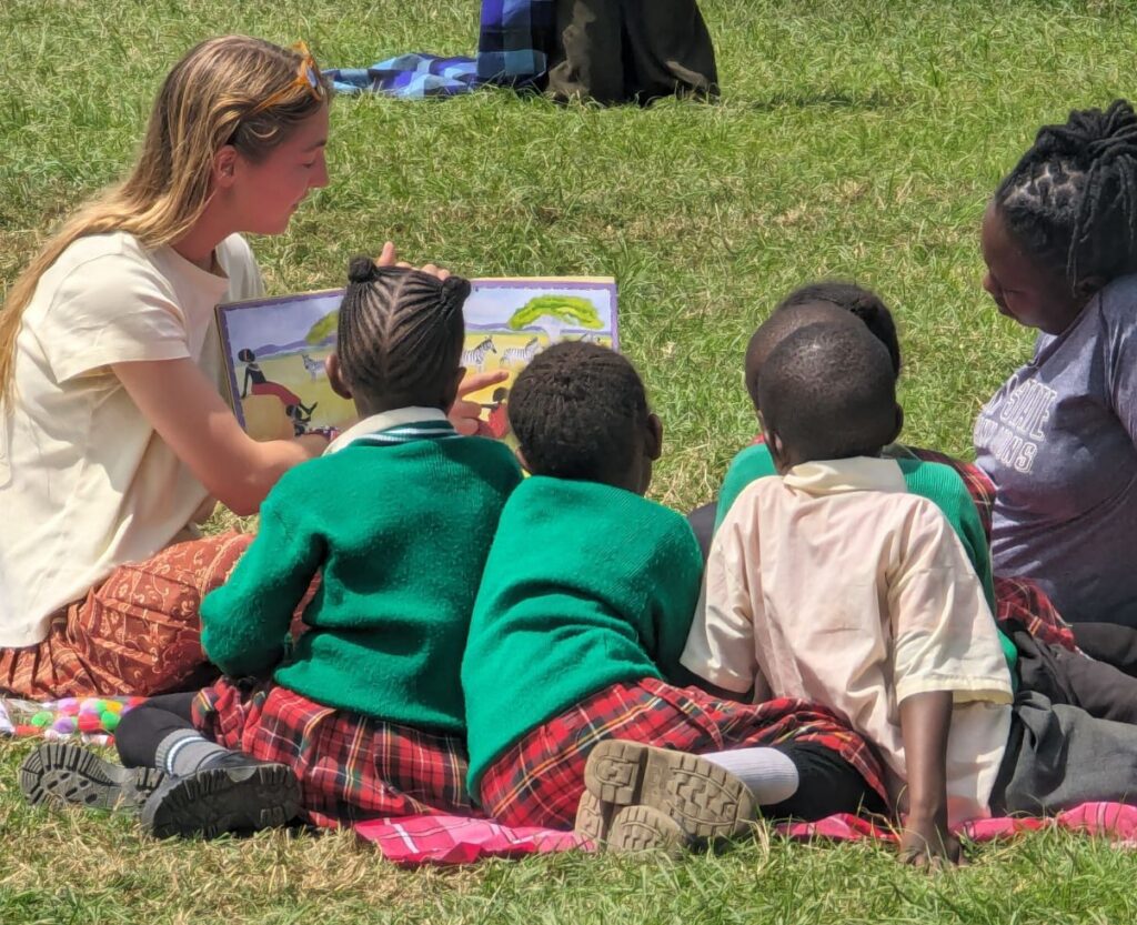 Student teacher and students at Kenyan school